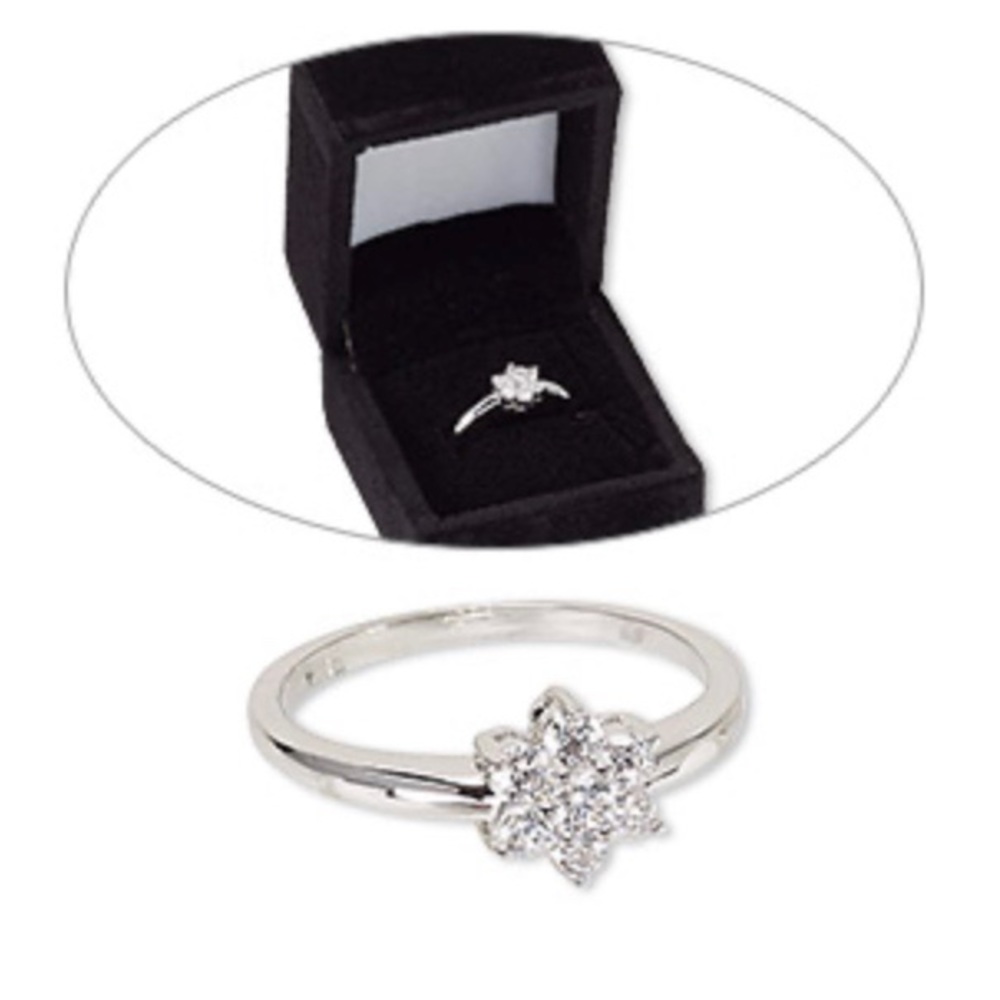 Silver Flower Ring 💍 cute…NEW